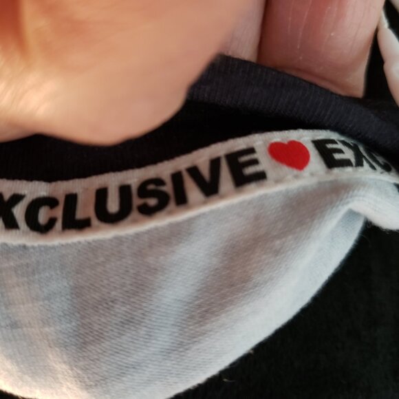 Exclusive Contemporary Top - Picture 4 of 5